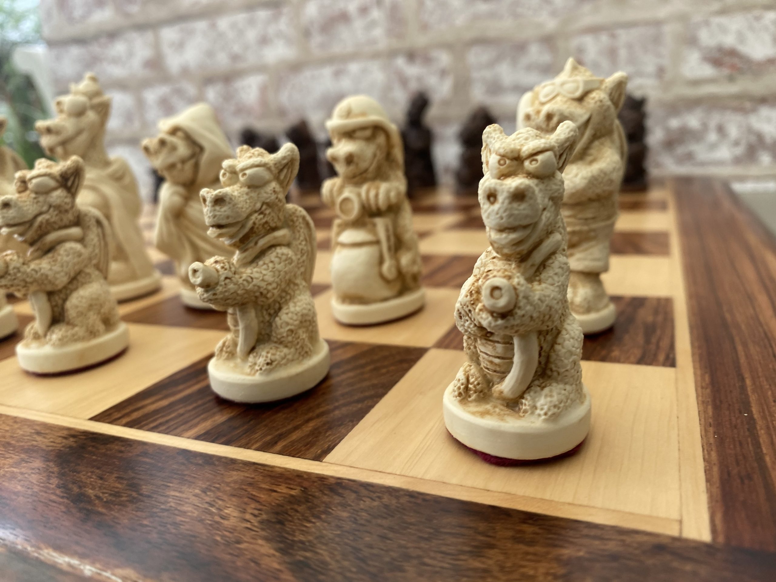 CHH Dragon Chess Set