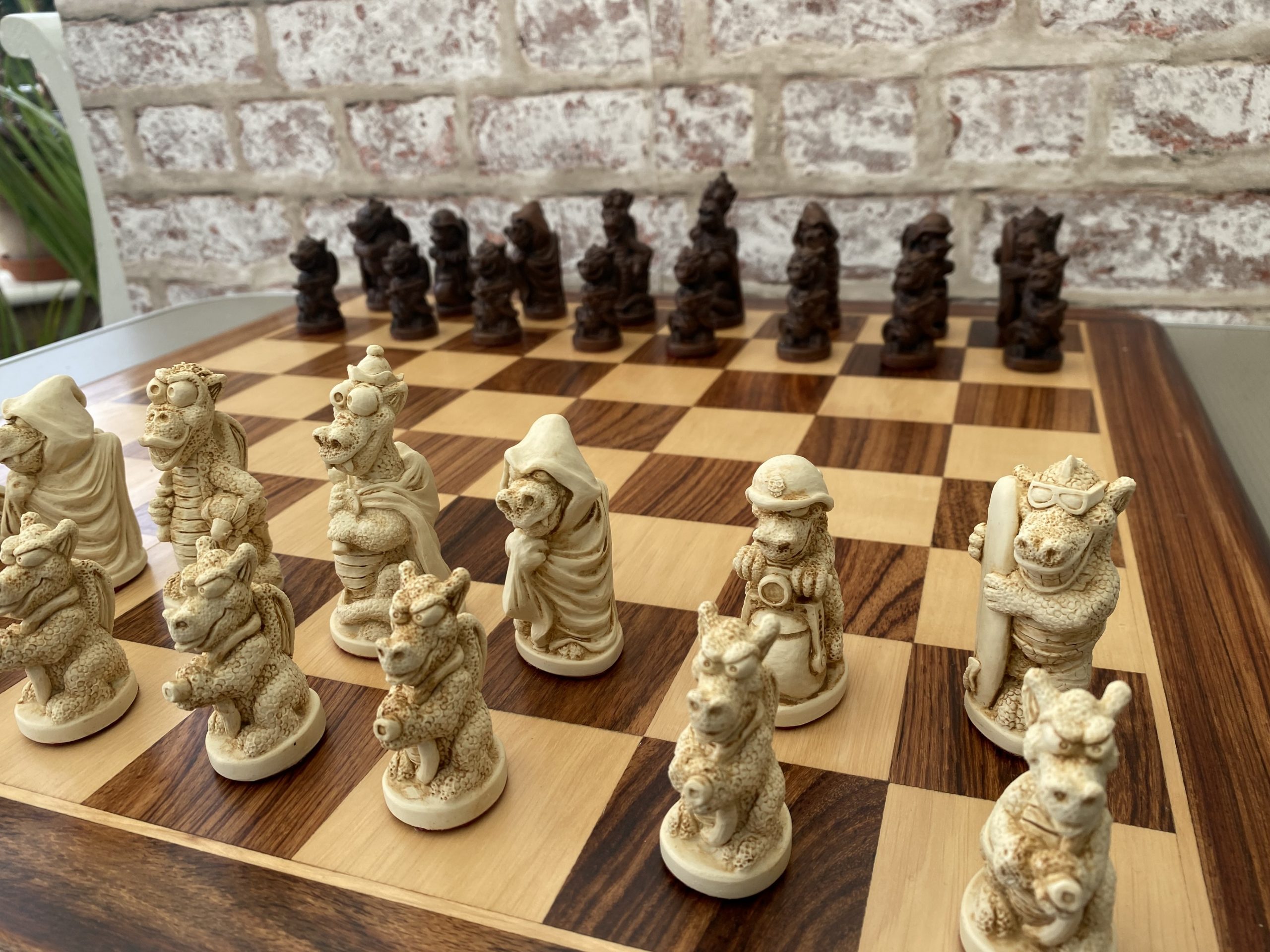 CHH Dragon Chess Set