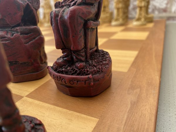 Berkeley Chess Ltd - Large Sherlock Holmes Chess Pieces - Red - Image 12