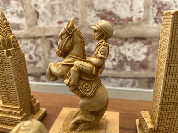 Berkeley Chess - New York Chess Set - Red - Image 11