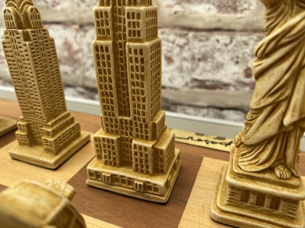 Berkeley Chess - New York Chess Set - Red - Image 12