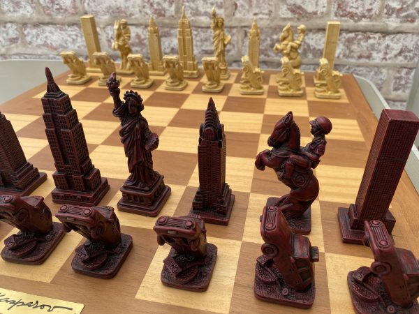 Berkeley Chess - New York Chess Set - Red - Image 19