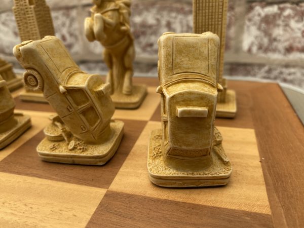 Berkeley Chess - New York Chess Set - Red - Image 17
