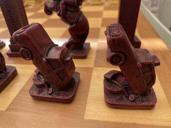 Berkeley Chess - New York Chess Set - Red - Image 4