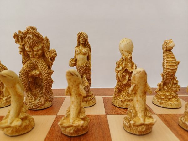 Berkeley Chess - Sea Life Chess Set - Red - Image 15