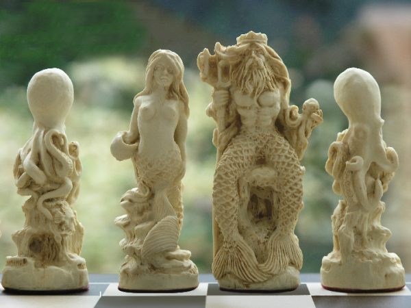 Berkeley Chess - Sea Life Chess Set - Red - Image 24