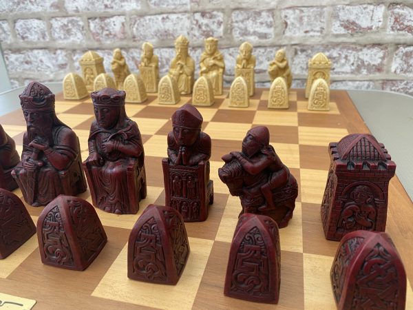 Gothic Chess Set - Classic Red and Ivory - Image 11