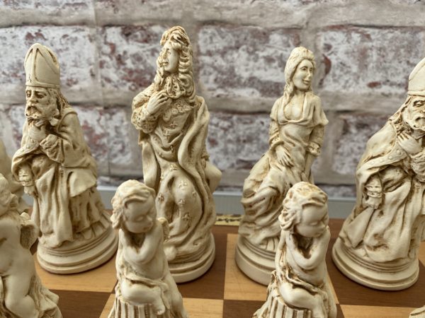 Louis XIV Chess Set - Image 8