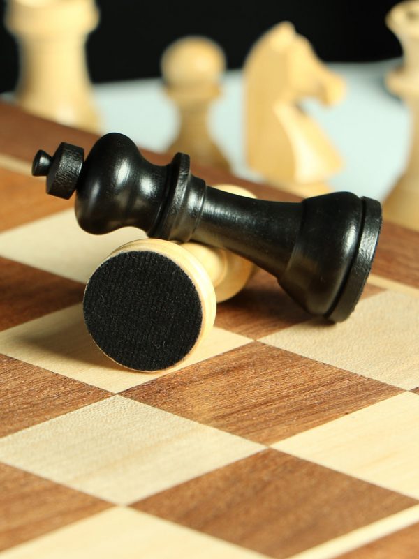 World Chess Ltd - 12" Travel Chess Set - Image 8