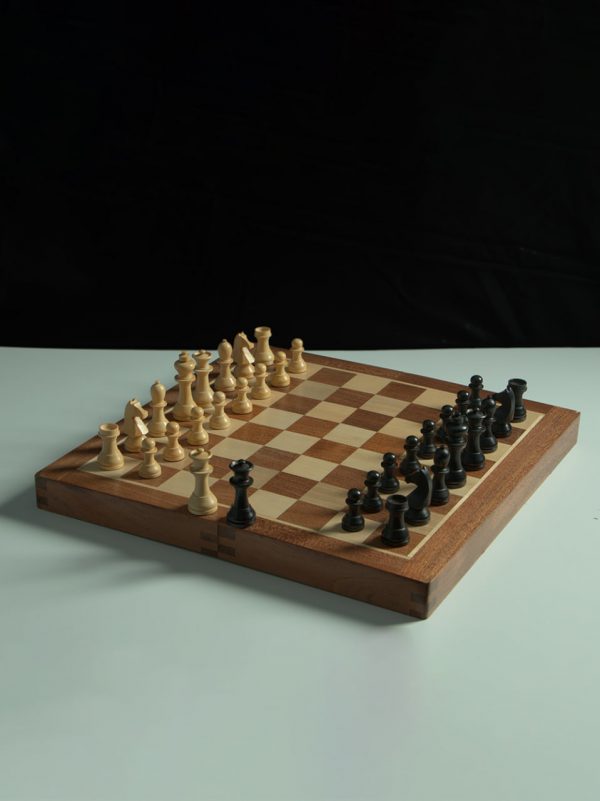 World Chess Ltd - 12" Travel Chess Set - Image 9