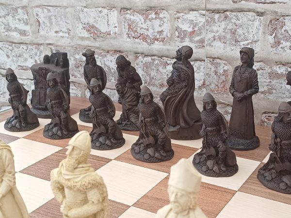 Very Large Viking Raiders Chess Set - Brown - Image 23