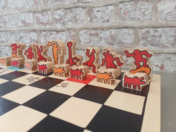 Artistry in Play: The Keith Haring Chess Set - Image 7