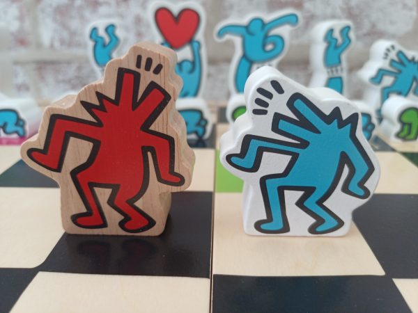 Artistry in Play: The Keith Haring Chess Set - Image 15