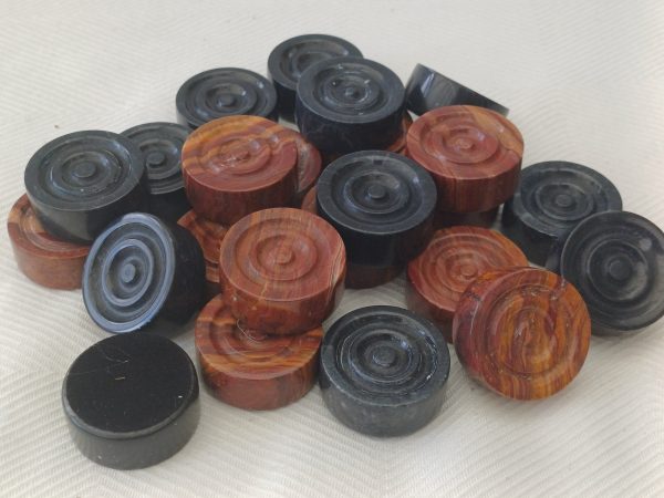 Red and Black Marble Draughts Pieces - Image 4