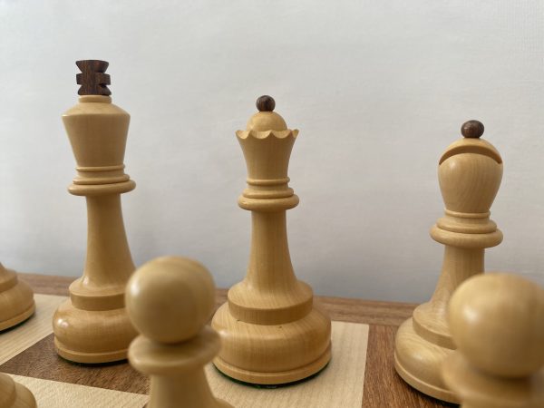 Cold War Chess Set Contrast Design - Image 11