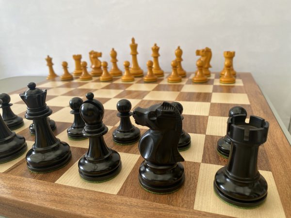 Bobby Fischer Triple Weight Chess Set - Antique Ebonised - Image 9