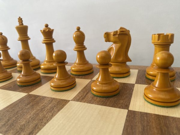 Bobby Fischer Triple Weight Chess Set - Antique Ebonised - Image 10