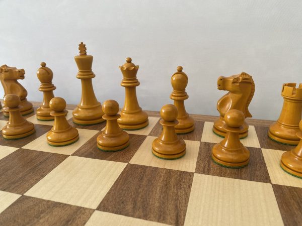 Bobby Fischer Triple Weight Chess Set - Antique Ebonised - Image 2