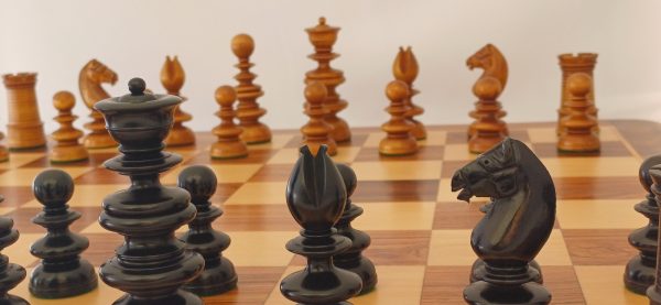 John Calvert Chess Set in Ebony - Image 3