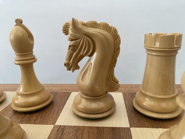 The Earl Anthony Anjanwood Staunton Chess Set - Image 9