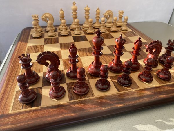 The Manchester set of Chess Pieces in Bud Rosewood - Image 10