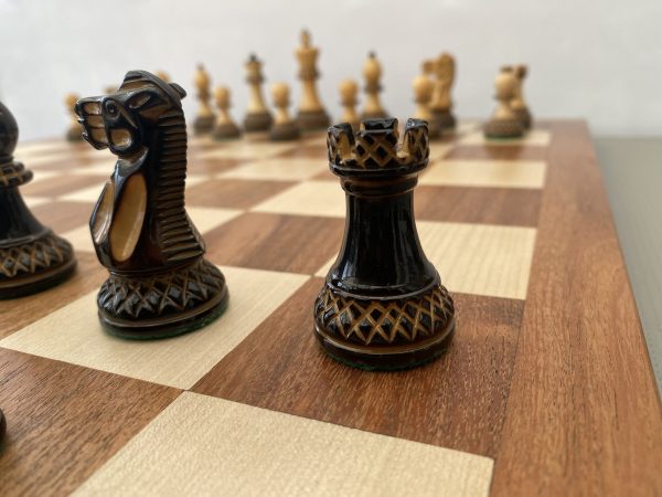 The Spector Gloss Double Weighted Chess Pieces - Image 6