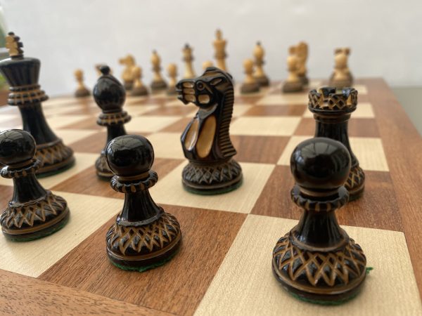 The Spector Gloss Double Weighted Chess Pieces - Image 7