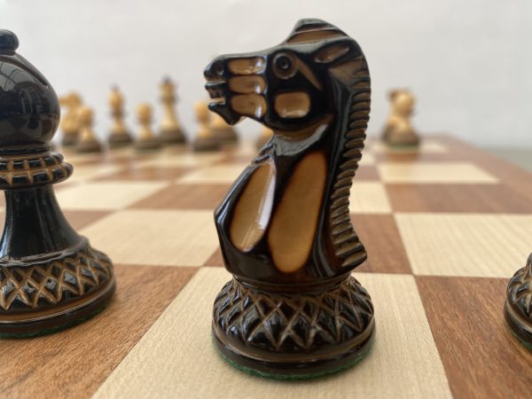 The Spector Gloss Double Weighted Chess Pieces - Image 10