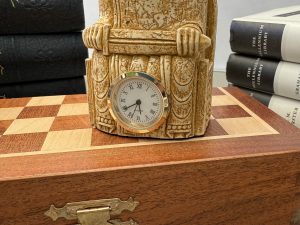 Isle of Lewis King as a clock 1