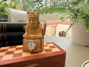 Isle of Lewis King as a clock 3