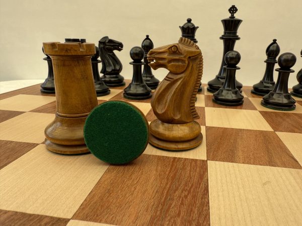 The Tuscany - Ebony and Antique Style Chess Set - Image 7