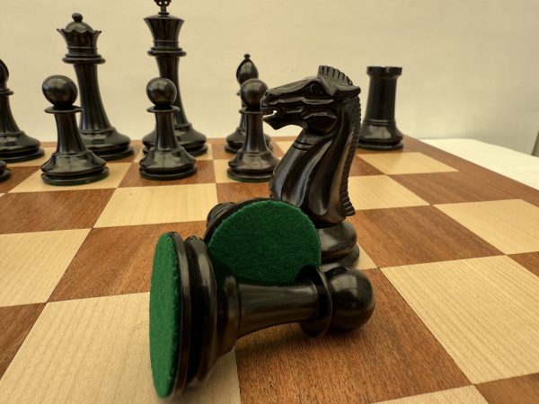 The Tuscany - Ebony and Antique Style Chess Set - Image 8
