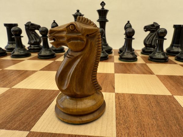 The Tuscany - Ebony and Antique Style Chess Set - Image 4