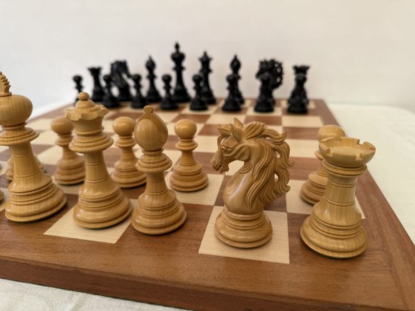 The Vanstone - Ebony Chess Set - Image 9