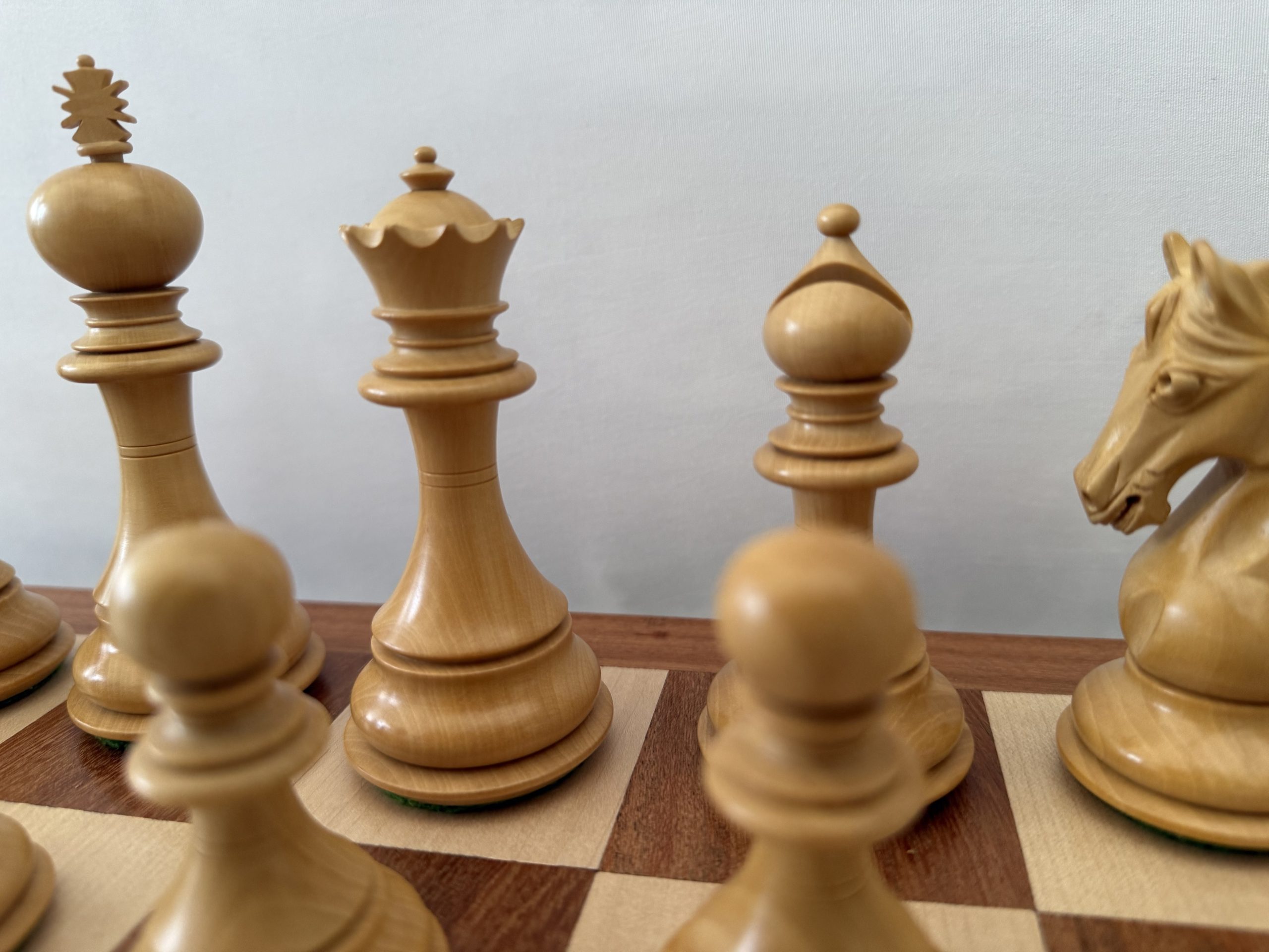 The Sarajevo Bud Rosewood Chess Pieces - Image 18