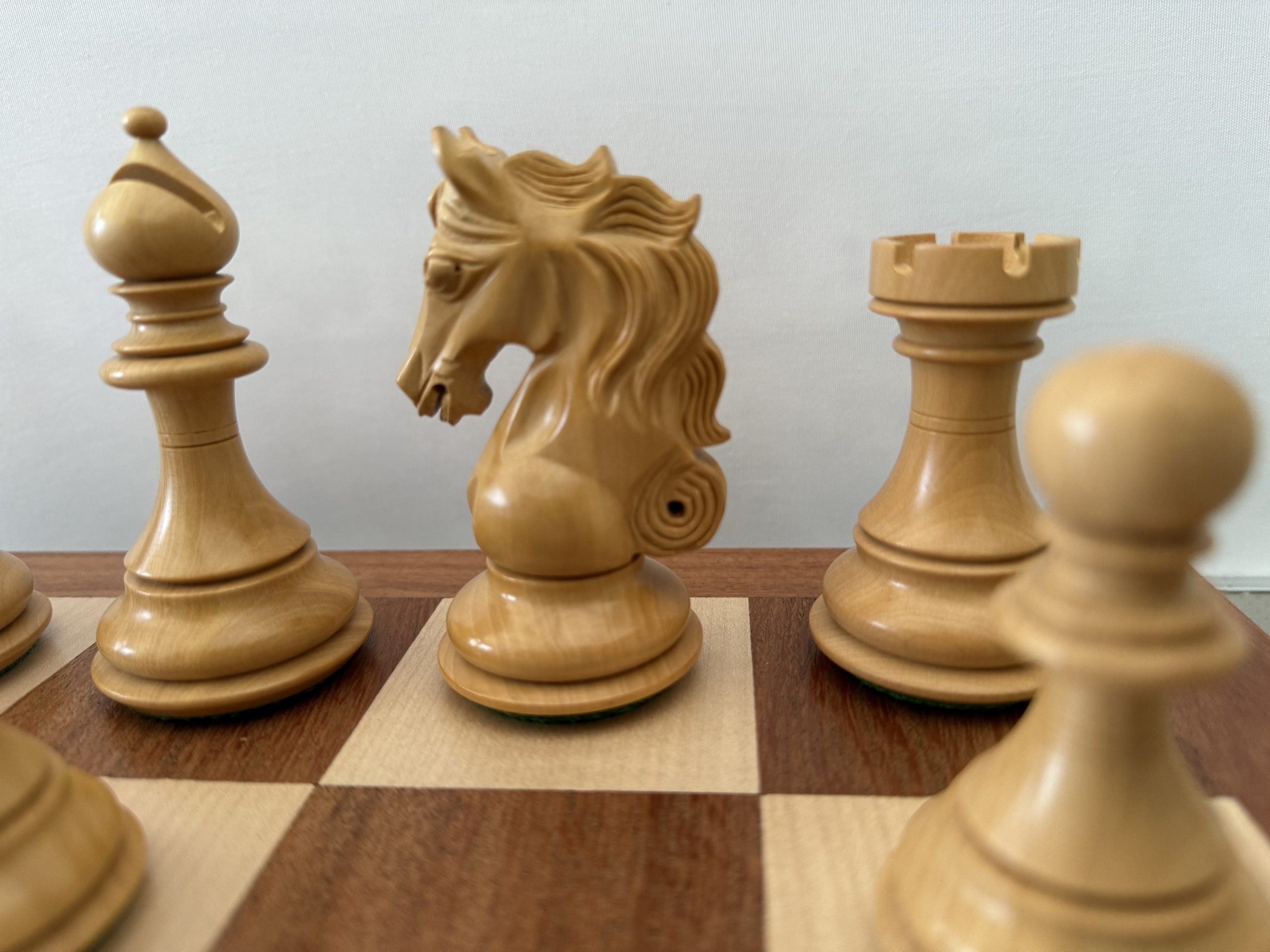 The Sarajevo Bud Rosewood Chess Pieces - Image 10