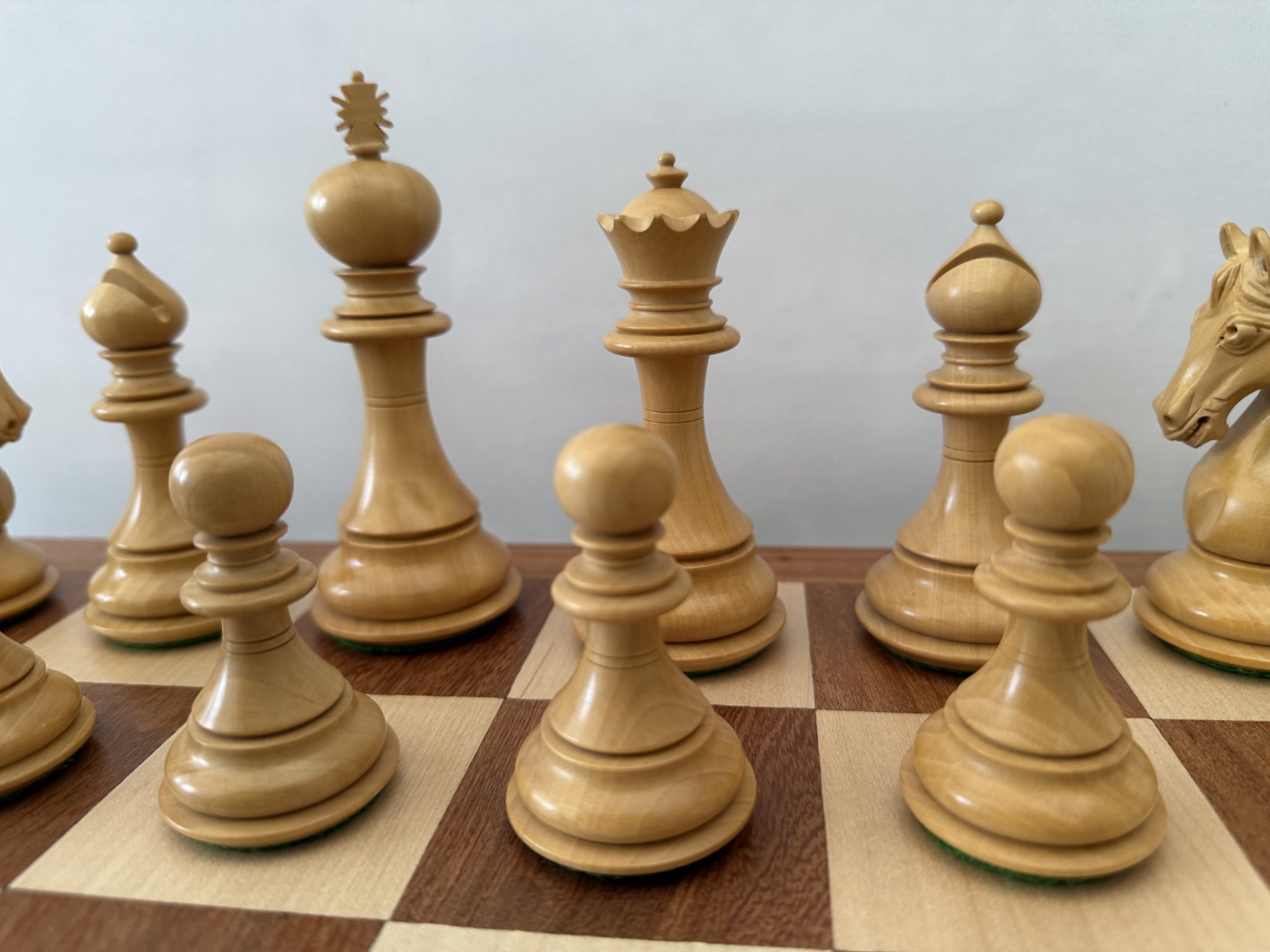 The Sarajevo Bud Rosewood Chess Pieces - Image 11